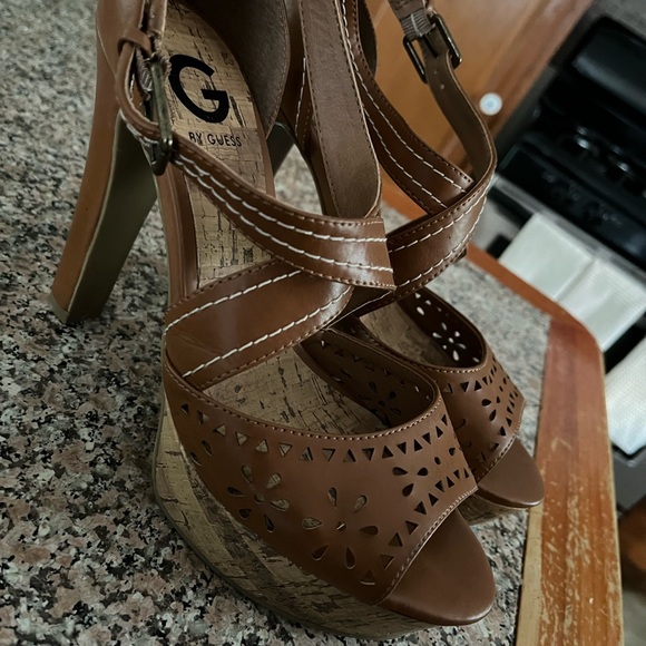 GUESS heeled sandals - Picture 6 of 8